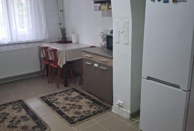 Apartament cu 2 camere decomandat în Rovine - 6