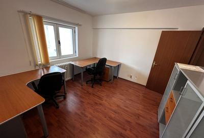 Apartament cu 3 camere semidecomandat, mobilat în Splaiul Unirii - 12