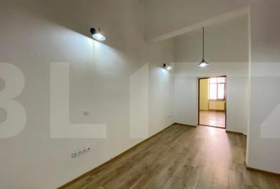 Apartament cu 3 camere semidecomandat în Central - 8