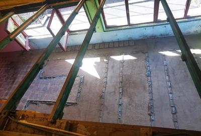 100 EURO mp apartament 100mp cu mansarda 50mp terase 40 mp curte 300mp negociabil - 1