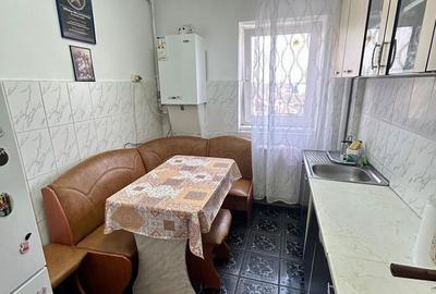 Apartament cu 3 camere semidecomandat în Bartolomeu - 10