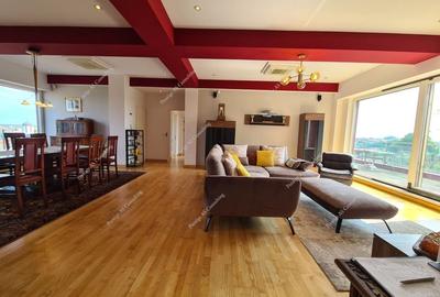 Penthouse Central 180 mp pet-friendly cu Vedere Panoramica si Garaj dublu - 1