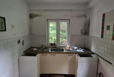 Casă cu 3 camere cu Teren 1640 Mp în Central - 4