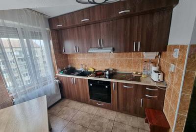 Vand apartament cu 4camere Nufaru - 8