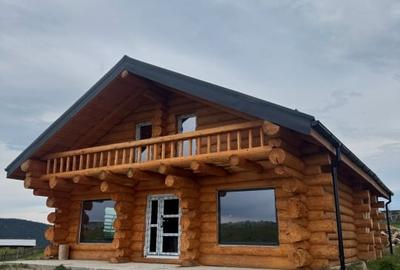 Casă individuală cu 5 camere cu Teren 5000 Mp în Mărișel - 1