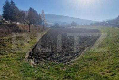 Teren de 6823 mp, în Central - 7