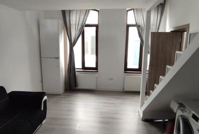 Apartament 2 camere zona Unirii dispus pe 2 niveluri acces curte interioara - 27