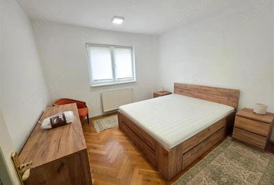 Apartament cu 3 camere decomandat în Dâmbu Pietros - 3
