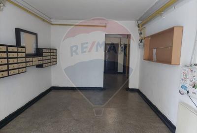 Apartament cu 3 camere de vanzare - 9