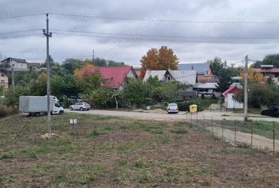 Teren de 2000 mp, în Central