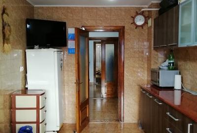 Apartament cu 3 camere decomandat, mobilat în 1 Mai - 6