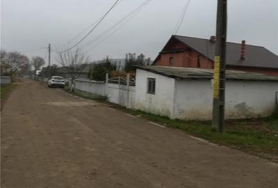 Teren de 2870 mp, în Central