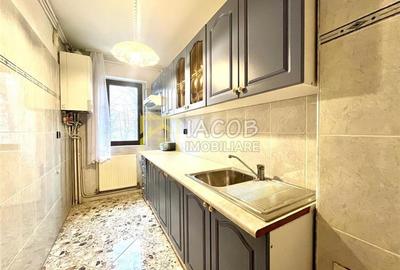 Apartament 3 camere decomandate, etaj 1, str. Narciselor 15, Bacau - 3