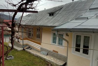 Casă cu 4 camere în Central - 7