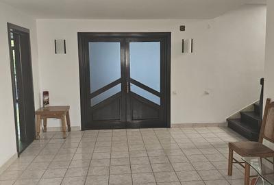 Vila cu teren de 1200 mp, ideal locuit/sediu de firma/clinica etc - 5