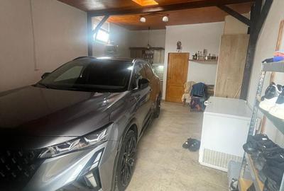 Casă cu 4 camere cu Teren 300 Mp în Central - 2