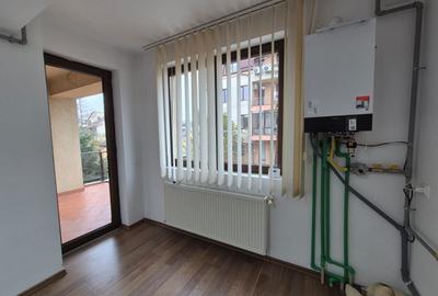 Apartament cu 5 camere decomandat în 1 Mai - 2
