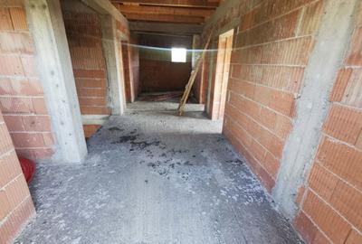 Casă în Sânmihaiu Român - 9