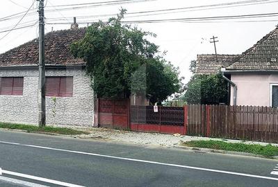 Casă cu 4 camere cu Teren 15277 Mp în Central - 16