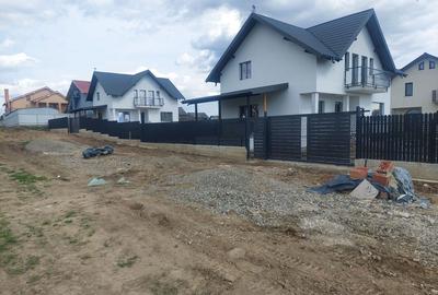 Casă cu 4 camere în Central