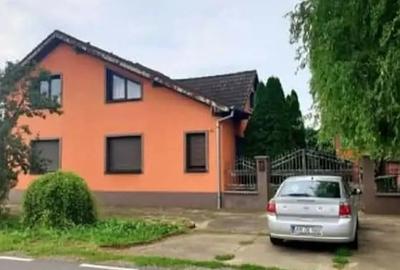 Casa de vanzare in Curtici ideala pentru fermieri producatori agricoli - 10