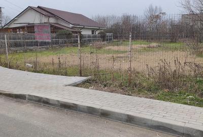 Teren de 553 mp, în Central - 2
