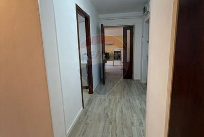 Apartament cu 3 camere decomandat în Bordei - 7