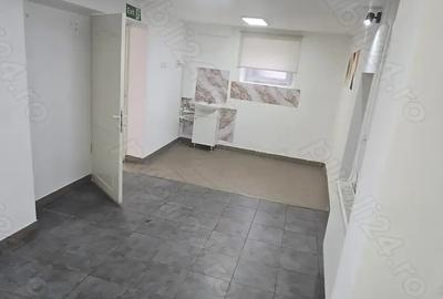 Spațiu comercial, de 57 mp, în Central - 4