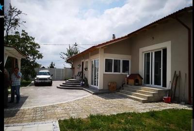 Villa con piscina - 2
