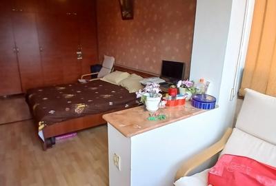 Apartament cu 2 camere decomandat în Rahova - 4