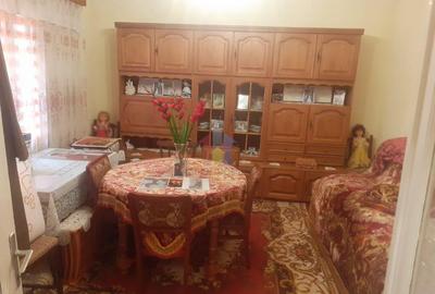 Casa 5 camere, caramida, Teren - 250 mp, zona Centrala - 18