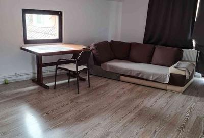Casă cu Teren 782 Mp în Central - 16
