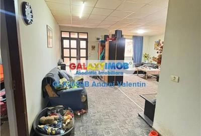 Casă cu 3 camere cu Teren 357 Mp în Central - 1
