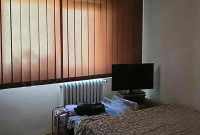 Apartament cu 3 camere decomandat în Mărgeanului - 3