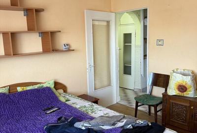 Apartament cu 2 camere decomandat în Micro 14 - 9