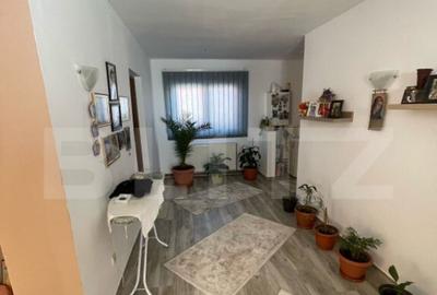 Casa cu 3 camere, 90 mp, 2 anexe gospodaresti si teren de 30 - 4
