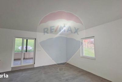Casă cu 3 camere cu Teren 800 Mp în Corunca - 5