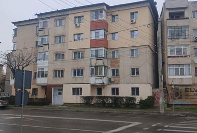 Apartament cu 3 camere decomandat în Micro 11 - 3