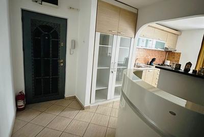 Apartament cu 3 camere, mobilat în Micro 9 - 3