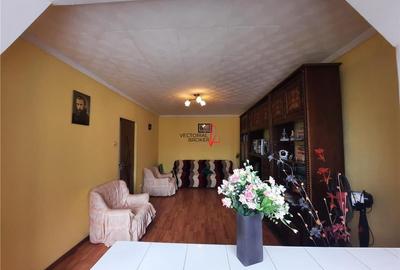 2 camere decomandat Calea Vitan, 1979 - comision 0% - 4