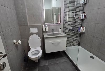 Apartament cu 2 camere decomandat, mobilat în 1 Mai