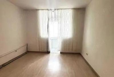 Poarta 6-garsoniera - 4