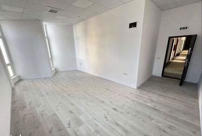 Spațiu comercial, de 20 mp, în Central - 11