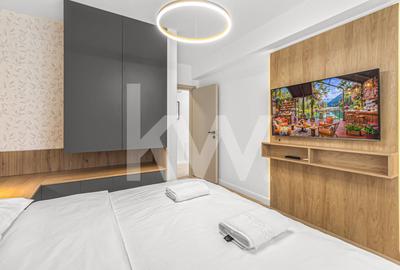 Apartament cu 3 camere decomandat, mobilat în Tractorul - 18