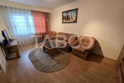 Apartament cu 2 camere decomandat, mobilat în Vasile Aaron - 3