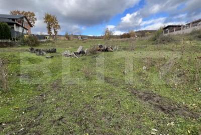 Teren de 1063 mp, în Centura