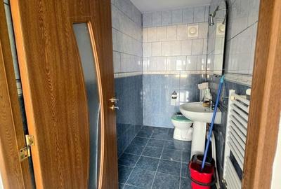 Spațiu comercial, de 60 mp, în Central - 1