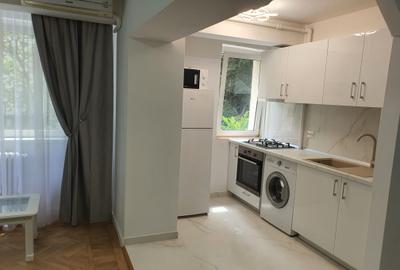 Apartament cu 3 camere semidecomandat în Calea Victoriei - 4
