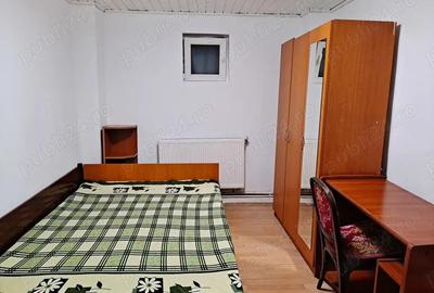 Inchiriez camera la curte Aparatorii Patriei Berceni - 1