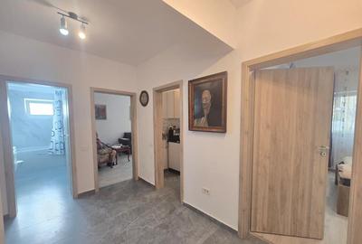 P-ta Victoriei-Ap. 2 cam, mob/util, excelent pt. investitie - 4